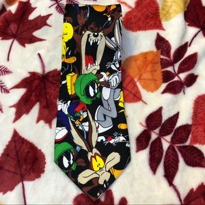 Warner Bros. Vintage “97” Bugs & crew neck tie